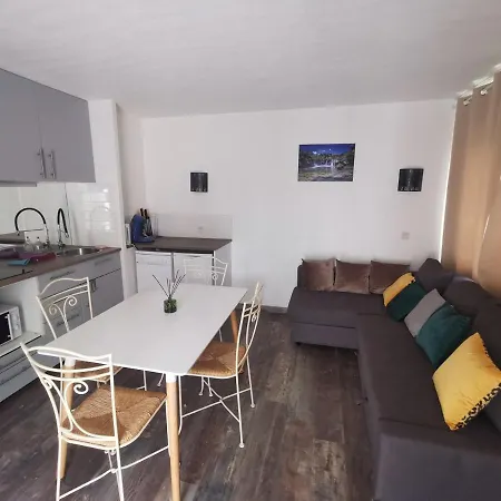 Apartman Le Bonheur : Piscines, Et Nature A Proximite *